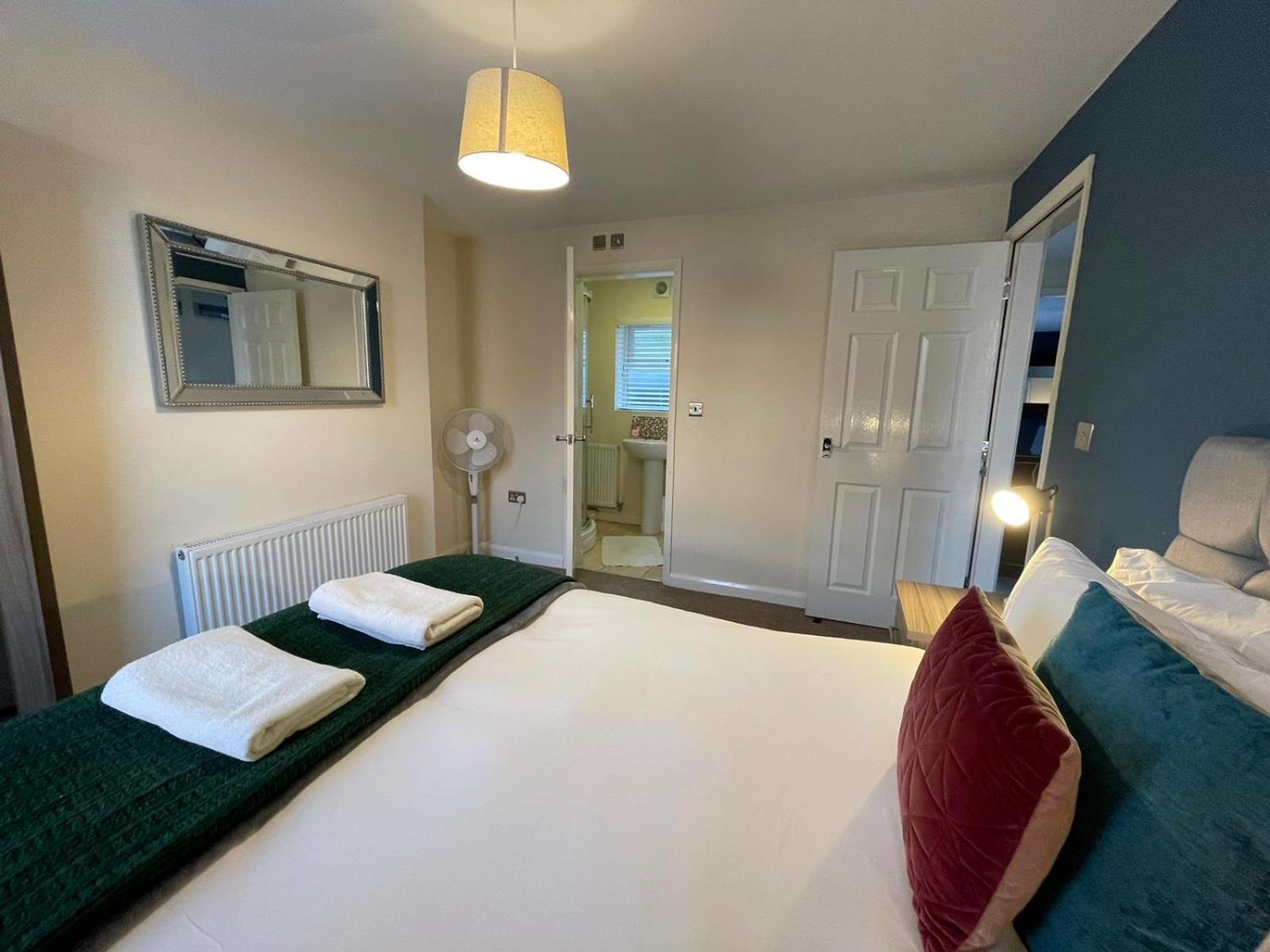 Barroon Castle Apartments, Near Airport, Free Parking, By Derbnb Castle Donington Eksteriør billede